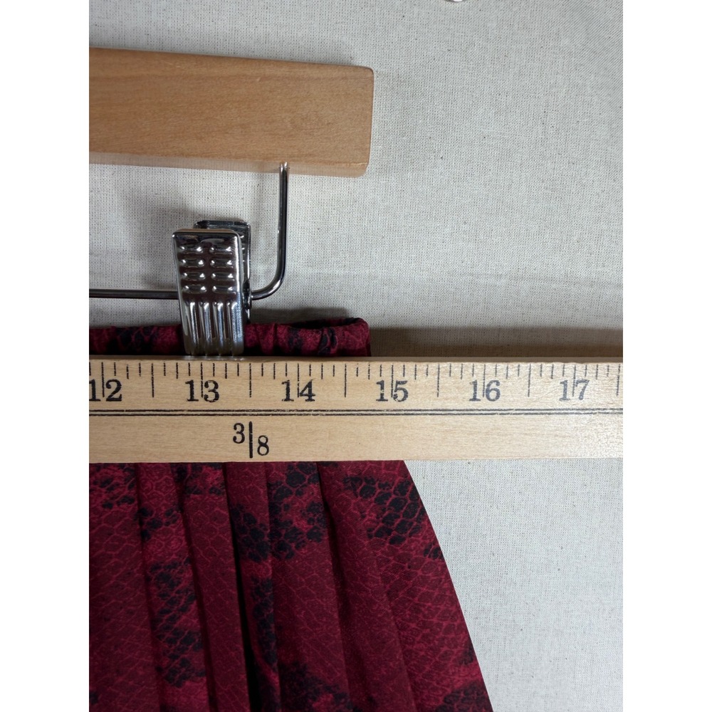 Banana Republic Snake Print Pleated Mini Skirt size Small Red/Black - Picture 6 of 7